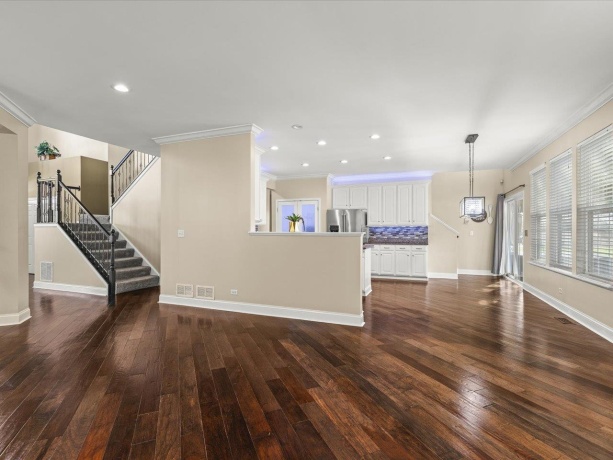 342 Comstock, ELGIN, Illinois 60124, 4 Bedrooms Bedrooms, ,3 BathroomsBathrooms,House,For Sale,Comstock,202601902