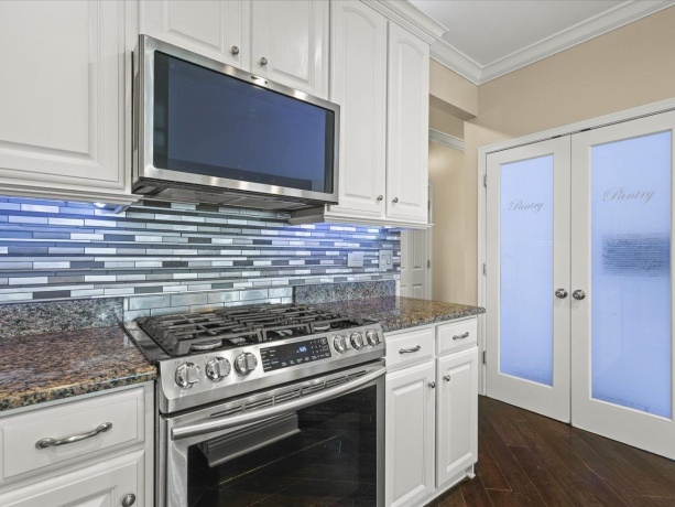 342 Comstock, ELGIN, Illinois 60124, 4 Bedrooms Bedrooms, ,3 BathroomsBathrooms,House,For Sale,Comstock,202601902