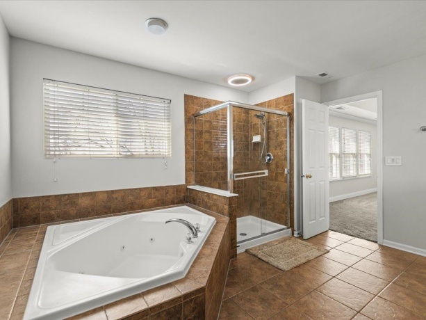 342 Comstock, ELGIN, Illinois 60124, 4 Bedrooms Bedrooms, ,3 BathroomsBathrooms,House,For Sale,Comstock,202601902