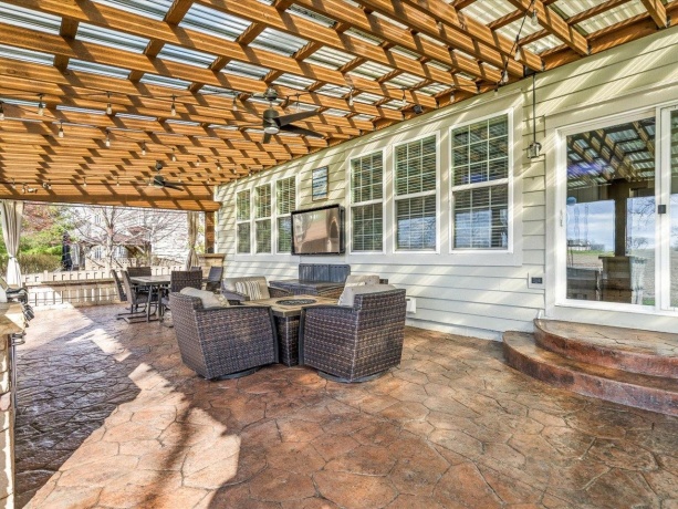 342 Comstock, ELGIN, Illinois 60124, 4 Bedrooms Bedrooms, ,3 BathroomsBathrooms,House,For Sale,Comstock,202601902