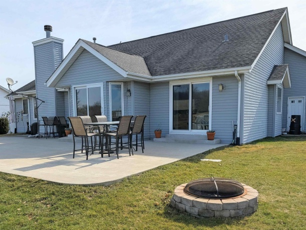 3503 Valley Woods, CHERRY VALLEY, Illinois 61016, 3 Bedrooms Bedrooms, ,3 BathroomsBathrooms,House,For Sale,Valley Woods,202601535