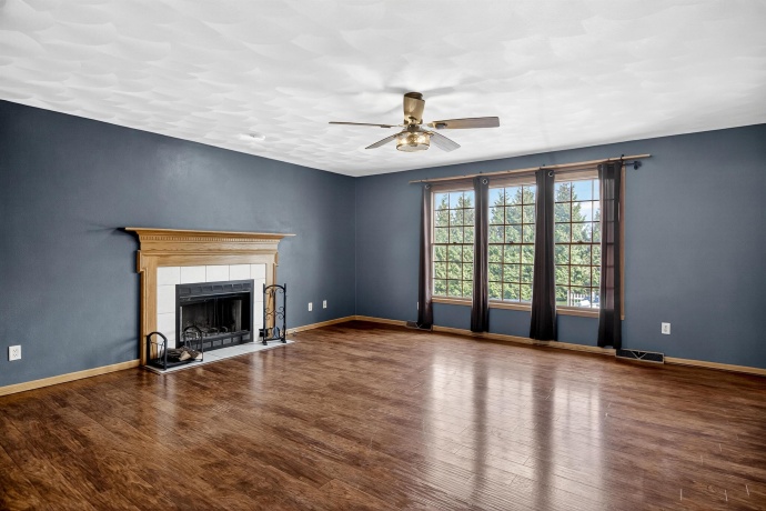 6980 Summit, BYRON, Illinois 61010, 4 Bedrooms Bedrooms, ,2 BathroomsBathrooms,House,For Sale,Summit,202601903