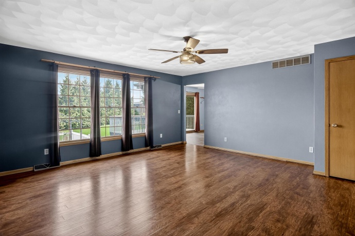 6980 Summit, BYRON, Illinois 61010, 4 Bedrooms Bedrooms, ,2 BathroomsBathrooms,House,For Sale,Summit,202601903