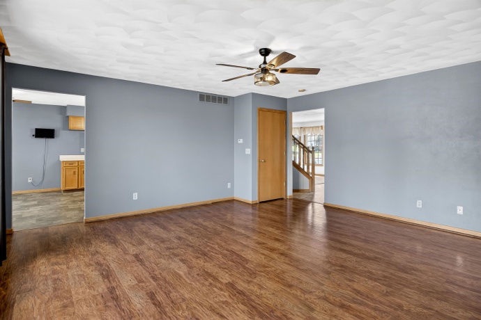 6980 Summit, BYRON, Illinois 61010, 4 Bedrooms Bedrooms, ,2 BathroomsBathrooms,House,For Sale,Summit,202601903