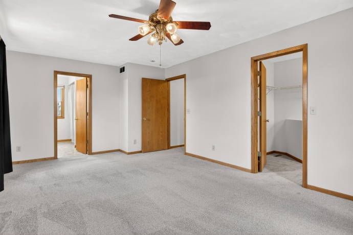 6980 Summit, BYRON, Illinois 61010, 4 Bedrooms Bedrooms, ,2 BathroomsBathrooms,House,For Sale,Summit,202601903