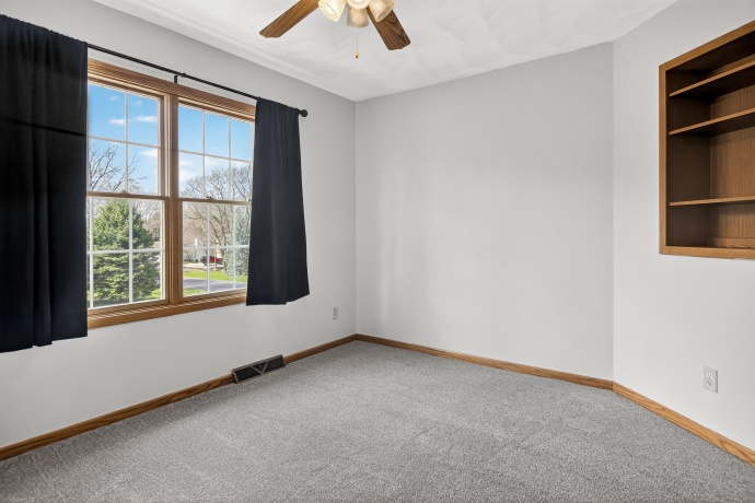 6980 Summit, BYRON, Illinois 61010, 4 Bedrooms Bedrooms, ,2 BathroomsBathrooms,House,For Sale,Summit,202601903