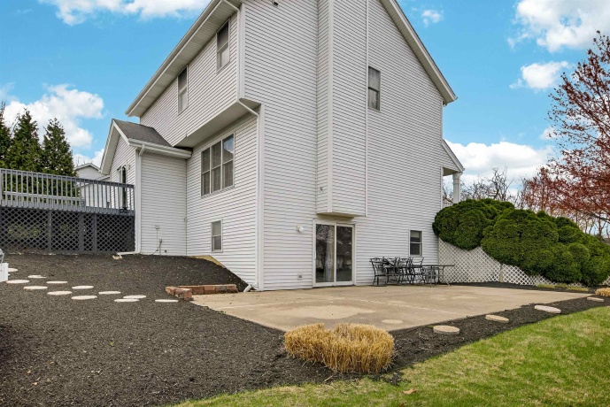 6980 Summit, BYRON, Illinois 61010, 4 Bedrooms Bedrooms, ,2 BathroomsBathrooms,House,For Sale,Summit,202601903