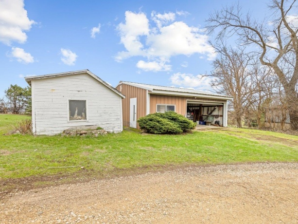 2280 Rock City, RIDOTT, Illinois 61067, ,5+ Units,For Sale,Rock City,202601905