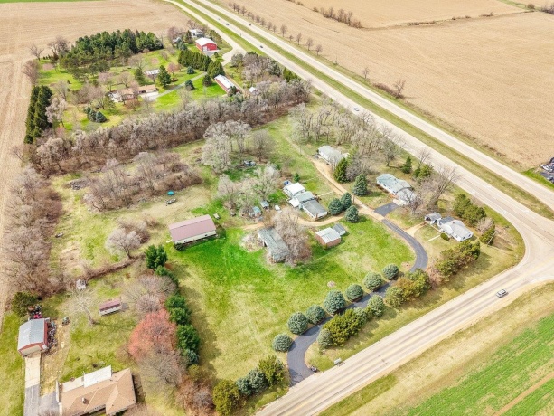 2280 Rock City, RIDOTT, Illinois 61067, ,5+ Units,For Sale,Rock City,202601905