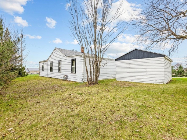 2280 Rock City, RIDOTT, Illinois 61067, ,5+ Units,For Sale,Rock City,202601905