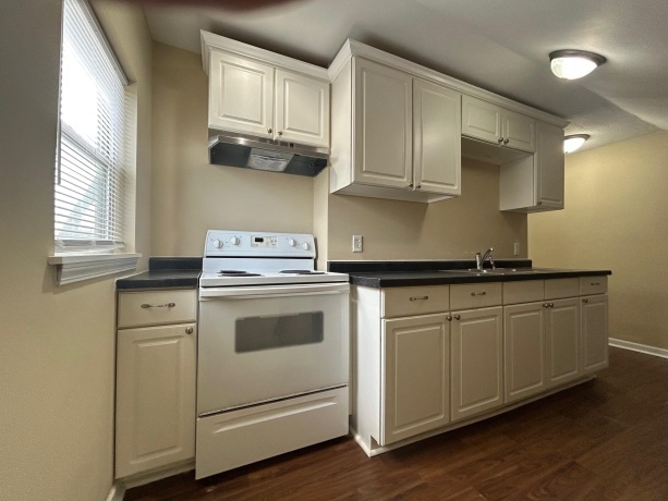 1121 8th, BELVIDERE, Illinois 61008, ,2 Units,For Sale,8th,202601907