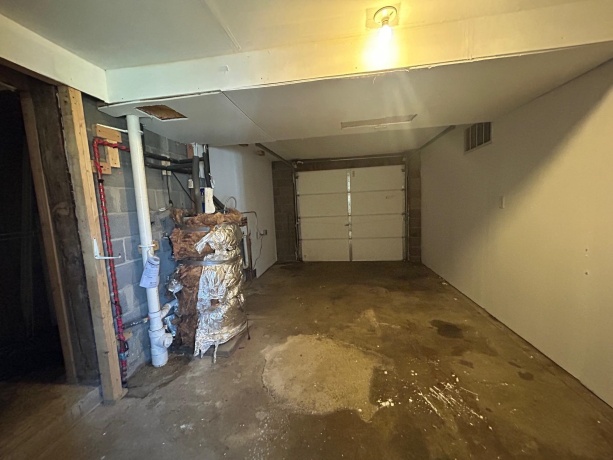 1121 8th, BELVIDERE, Illinois 61008, ,2 Units,For Sale,8th,202601907