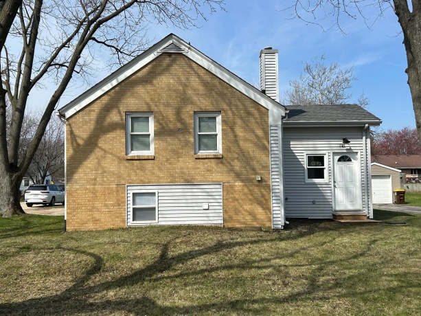 1121 8th, BELVIDERE, Illinois 61008, ,2 Units,For Sale,8th,202601907