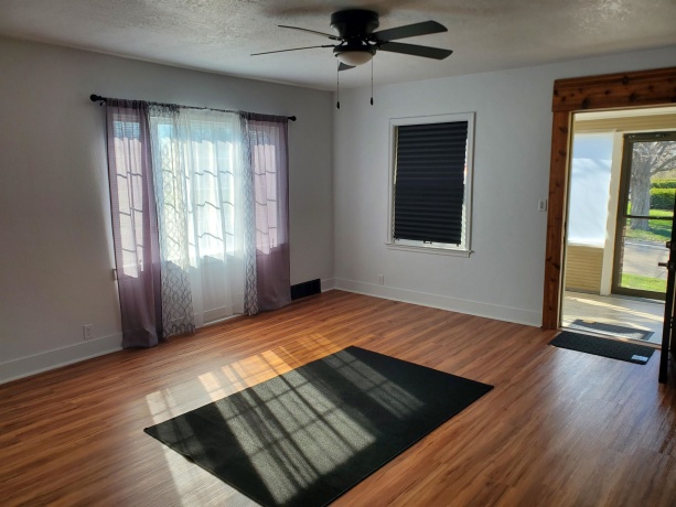 2342 17th, ROCKFORD, Illinois 61104, 3 Bedrooms Bedrooms, ,1 BathroomBathrooms,House,For Sale,17th,202601912