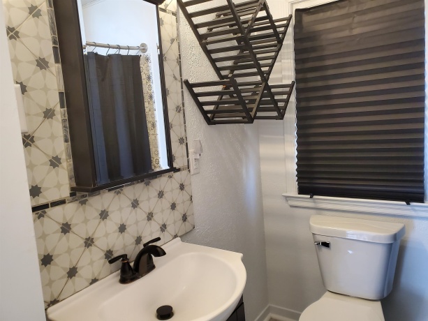 2342 17th, ROCKFORD, Illinois 61104, 3 Bedrooms Bedrooms, ,1 BathroomBathrooms,House,For Sale,17th,202601912