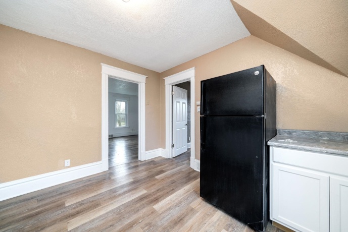 906 5th, ROCKFORD, Illinois 61104, ,2 Units,For Sale,5th,202601909