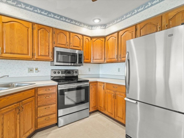 6884 Redansa #2b, ROCKFORD, Illinois 61108, 3 Bedrooms Bedrooms, ,2 BathroomsBathrooms,Condominium,For Sale,Redansa #2b,202601913