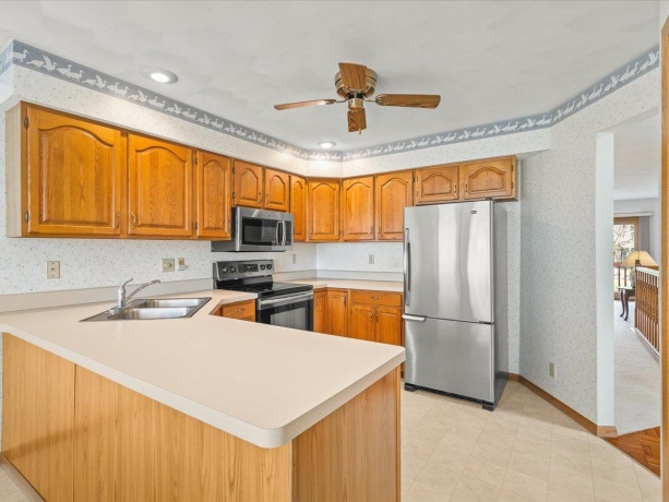 6884 Redansa #2b, ROCKFORD, Illinois 61108, 3 Bedrooms Bedrooms, ,2 BathroomsBathrooms,Condominium,For Sale,Redansa #2b,202601913