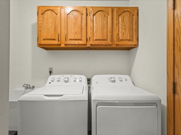 6884 Redansa #2b, ROCKFORD, Illinois 61108, 3 Bedrooms Bedrooms, ,2 BathroomsBathrooms,Condominium,For Sale,Redansa #2b,202601913