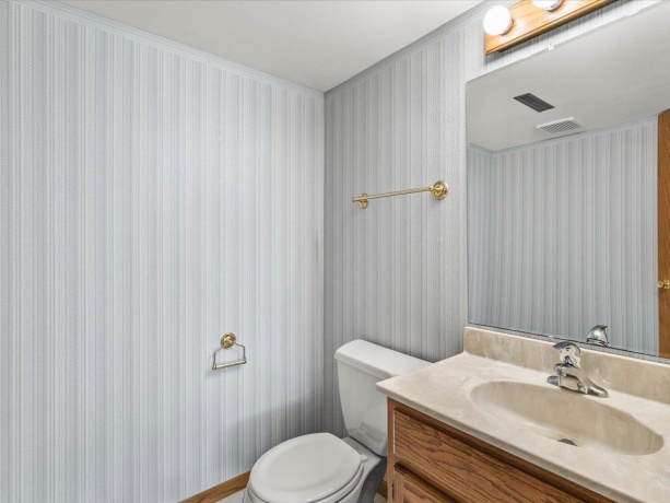 6884 Redansa #2b, ROCKFORD, Illinois 61108, 3 Bedrooms Bedrooms, ,2 BathroomsBathrooms,Condominium,For Sale,Redansa #2b,202601913