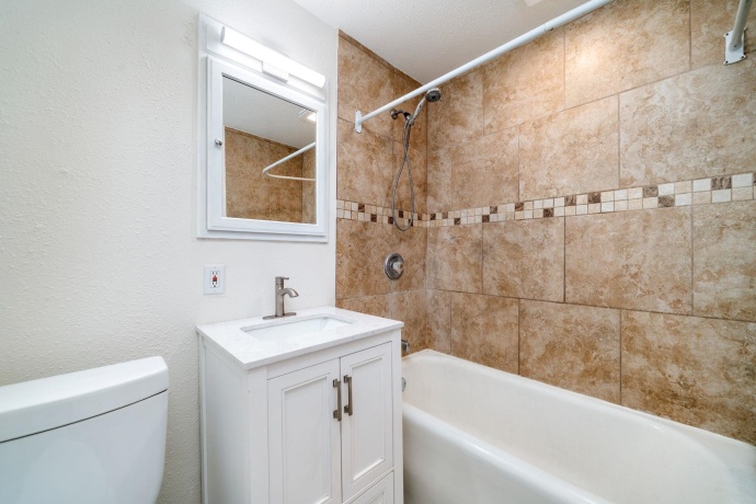 634 River, LOVES PARK, Illinois 61111, 3 Bedrooms Bedrooms, ,1 BathroomBathrooms,House,For Sale,River,202601915