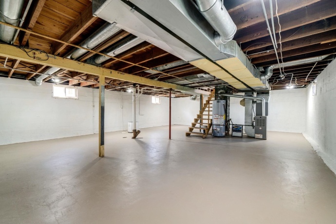 634 River, LOVES PARK, Illinois 61111, 3 Bedrooms Bedrooms, ,1 BathroomBathrooms,House,For Sale,River,202601915