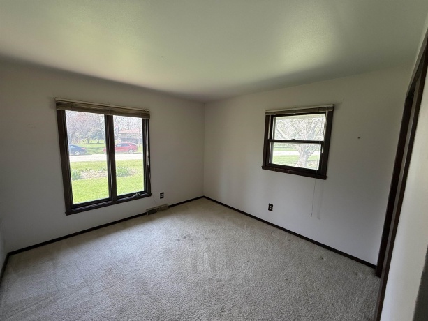 850 Palau, ROCKFORD, Illinois 61108, 3 Bedrooms Bedrooms, ,2 BathroomsBathrooms,House,For Sale,Palau,202601916