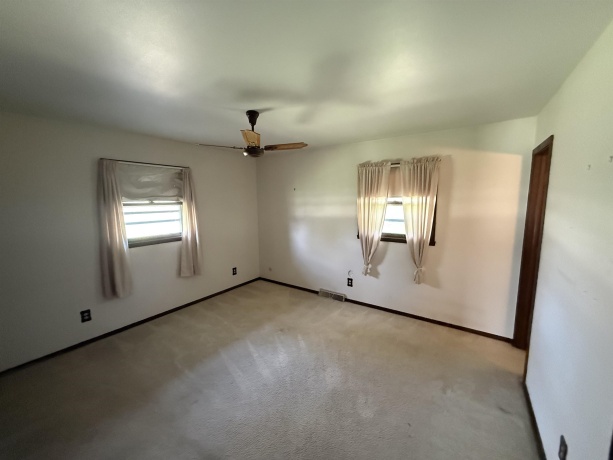 850 Palau, ROCKFORD, Illinois 61108, 3 Bedrooms Bedrooms, ,2 BathroomsBathrooms,House,For Sale,Palau,202601916