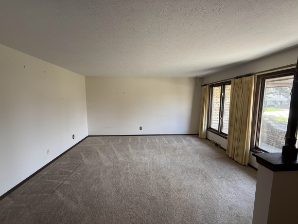 850 Palau, ROCKFORD, Illinois 61108, 3 Bedrooms Bedrooms, ,2 BathroomsBathrooms,House,For Sale,Palau,202601916