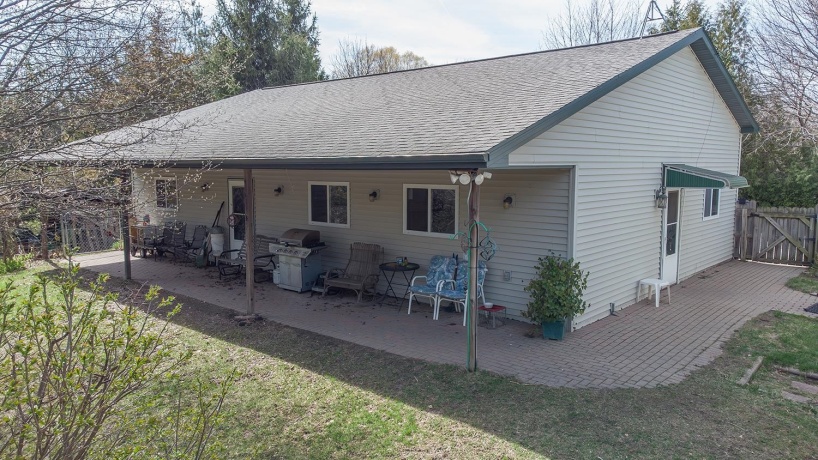 10293 Getz, MOUNT CARROLL, Illinois 61053, 3 Bedrooms Bedrooms, ,2 BathroomsBathrooms,House,For Sale,Getz,202601923