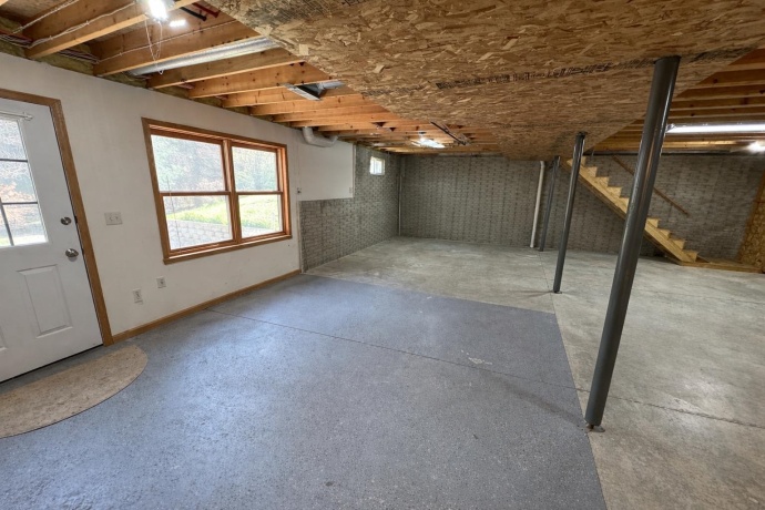 10293 Getz, MOUNT CARROLL, Illinois 61053, 3 Bedrooms Bedrooms, ,2 BathroomsBathrooms,House,For Sale,Getz,202601923