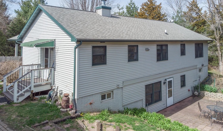 10293 Getz, MOUNT CARROLL, Illinois 61053, 3 Bedrooms Bedrooms, ,2 BathroomsBathrooms,House,For Sale,Getz,202601923