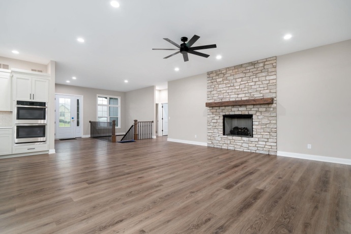 8556 Carberry, ROSCOE, Illinois 61073, 3 Bedrooms Bedrooms, ,2 BathroomsBathrooms,House,For Sale,Carberry,202505024