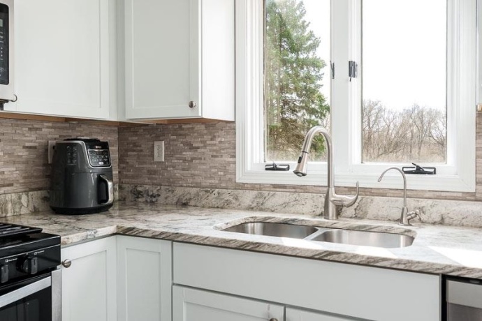 6673 Thomas, ROCKFORD, Illinois 61114, 4 Bedrooms Bedrooms, ,2 BathroomsBathrooms,House,For Sale,Thomas,202601924