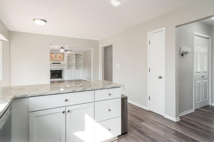 6673 Thomas, ROCKFORD, Illinois 61114, 4 Bedrooms Bedrooms, ,2 BathroomsBathrooms,House,For Sale,Thomas,202601924