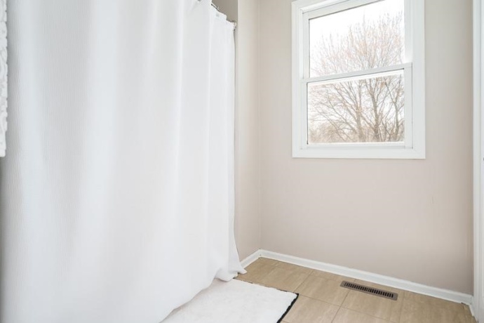 6673 Thomas, ROCKFORD, Illinois 61114, 4 Bedrooms Bedrooms, ,2 BathroomsBathrooms,House,For Sale,Thomas,202601924