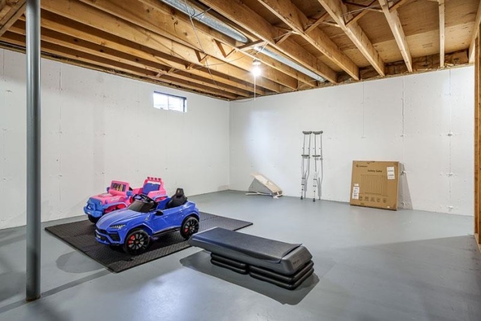 6673 Thomas, ROCKFORD, Illinois 61114, 4 Bedrooms Bedrooms, ,2 BathroomsBathrooms,House,For Sale,Thomas,202601924