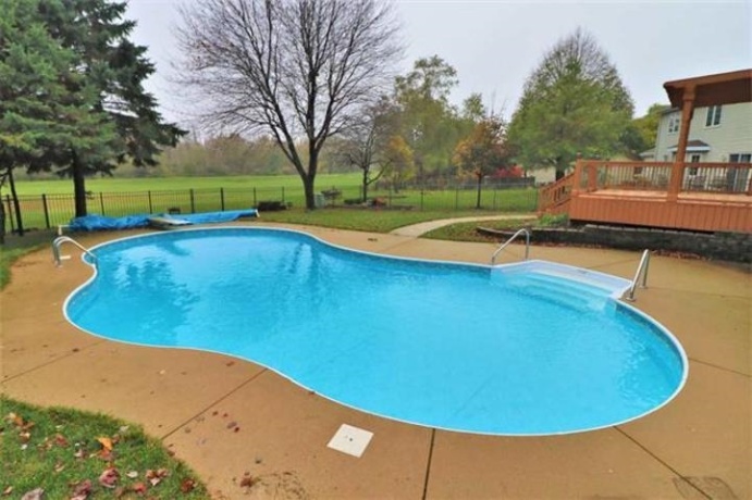 6673 Thomas, ROCKFORD, Illinois 61114, 4 Bedrooms Bedrooms, ,2 BathroomsBathrooms,House,For Sale,Thomas,202601924