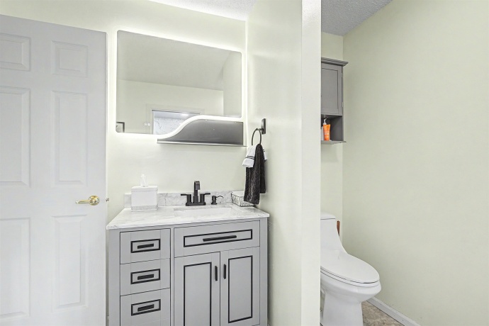 19 Walnut Hill, GALENA, Illinois 61036, 4 Bedrooms Bedrooms, ,3 BathroomsBathrooms,House,For Sale,Walnut Hill,202601926