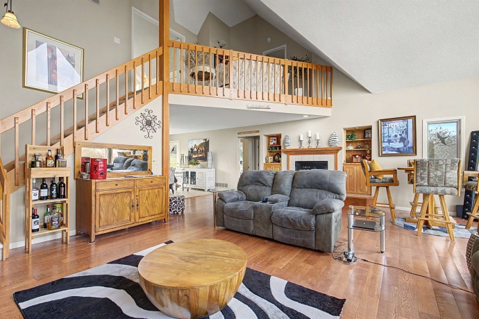 19 Walnut Hill, GALENA, Illinois 61036, 4 Bedrooms Bedrooms, ,3 BathroomsBathrooms,House,For Sale,Walnut Hill,202601926