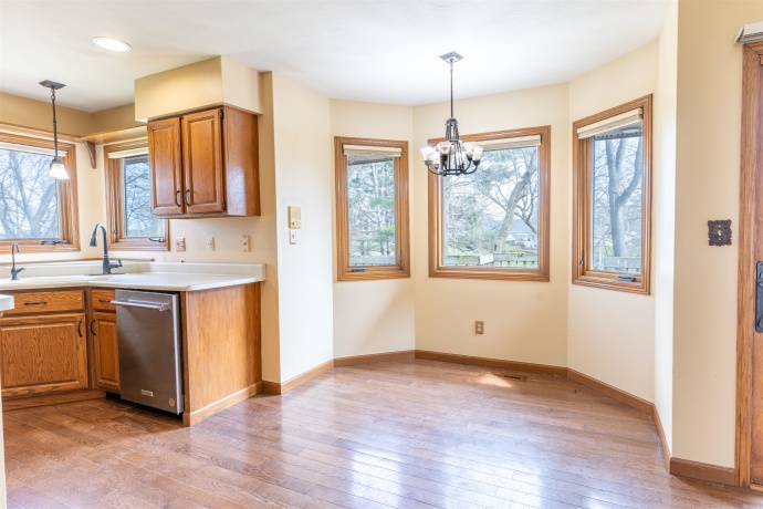 151 Fox Run, BYRON, Illinois 61010, 5 Bedrooms Bedrooms, ,3 BathroomsBathrooms,House,For Sale,Fox Run,202601824