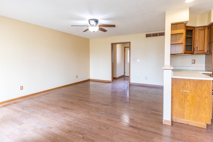 151 Fox Run, BYRON, Illinois 61010, 5 Bedrooms Bedrooms, ,3 BathroomsBathrooms,House,For Sale,Fox Run,202601824