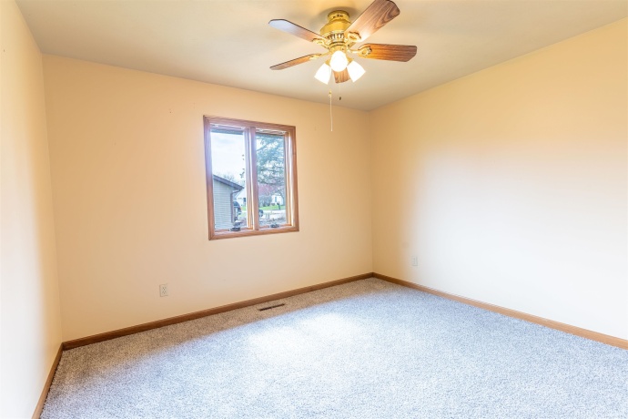 151 Fox Run, BYRON, Illinois 61010, 5 Bedrooms Bedrooms, ,3 BathroomsBathrooms,House,For Sale,Fox Run,202601824