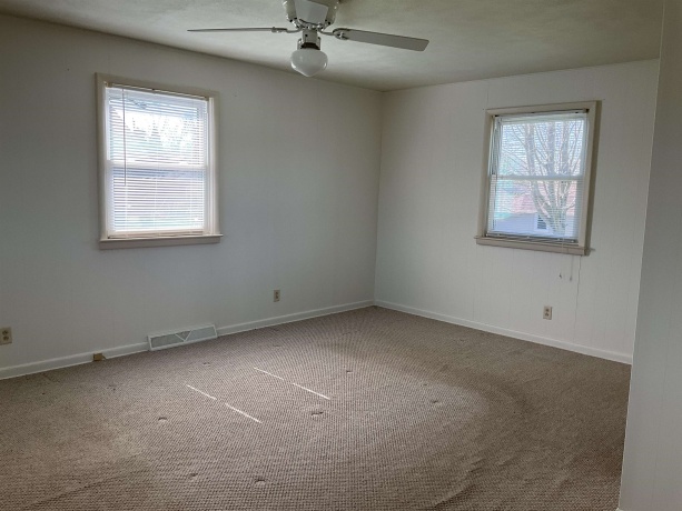 5199 Browns Beach, ROCKFORD, Illinois 61103, 2 Bedrooms Bedrooms, ,1 BathroomBathrooms,House,For Sale,Browns Beach,202601928