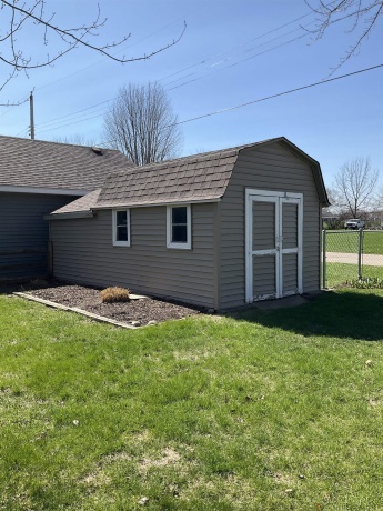 5199 Browns Beach, ROCKFORD, Illinois 61103, 2 Bedrooms Bedrooms, ,1 BathroomBathrooms,House,For Sale,Browns Beach,202601928