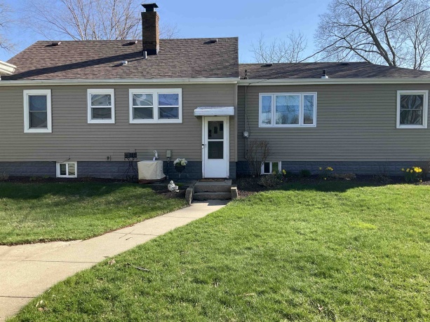 5199 Browns Beach, ROCKFORD, Illinois 61103, 2 Bedrooms Bedrooms, ,1 BathroomBathrooms,House,For Sale,Browns Beach,202601928