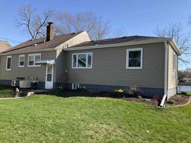 5199 Browns Beach, ROCKFORD, Illinois 61103, 2 Bedrooms Bedrooms, ,1 BathroomBathrooms,House,For Sale,Browns Beach,202601928