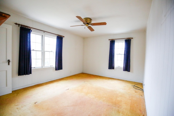 422 Hennepin, DIXON, Illinois 61021, 3 Bedrooms Bedrooms, ,2 BathroomsBathrooms,House,For Sale,Hennepin,202601929