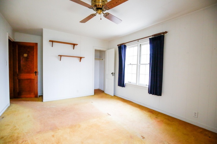 422 Hennepin, DIXON, Illinois 61021, 3 Bedrooms Bedrooms, ,2 BathroomsBathrooms,House,For Sale,Hennepin,202601929