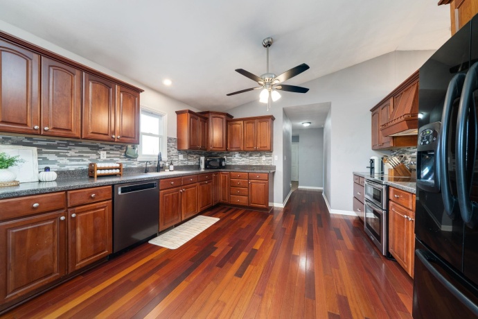 5380 Steward, ROCKFORD, Illinois 61101, 3 Bedrooms Bedrooms, ,2 BathroomsBathrooms,House,For Sale,Steward,202601931